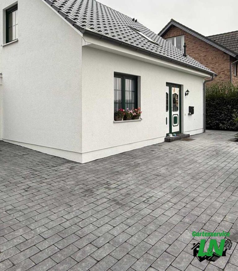 pflasterarbeiten-auffahrt-stein